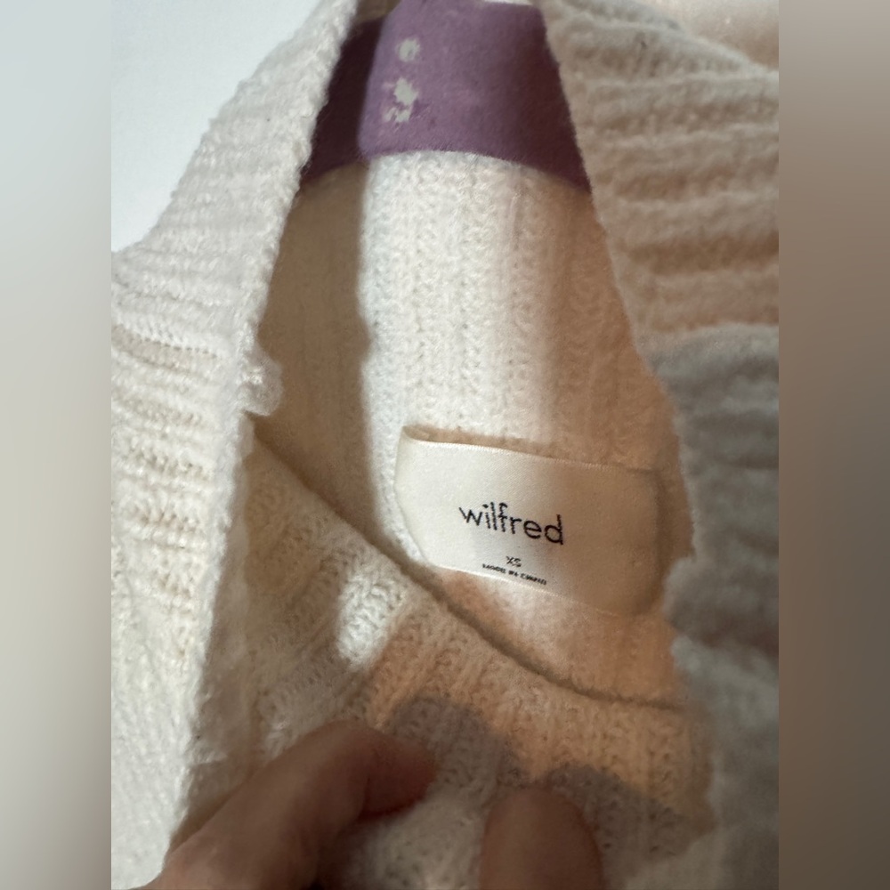 Wilfred Aritzia Ribbed Turtleneck - Picture 4 of 5
